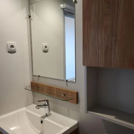 Camping Mobil Azur 74 Fréjus